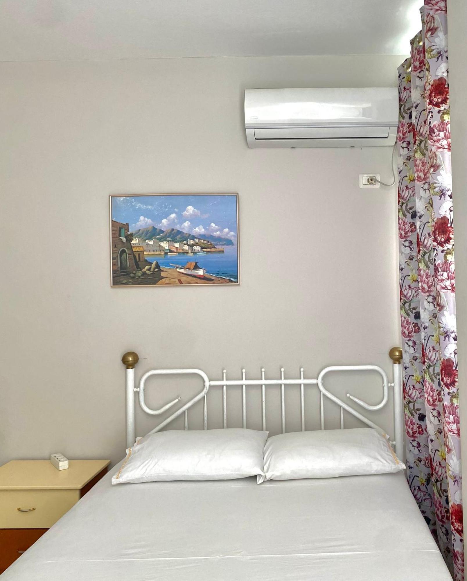 Caramel Sun Studios Apts Sarandë Exterior foto